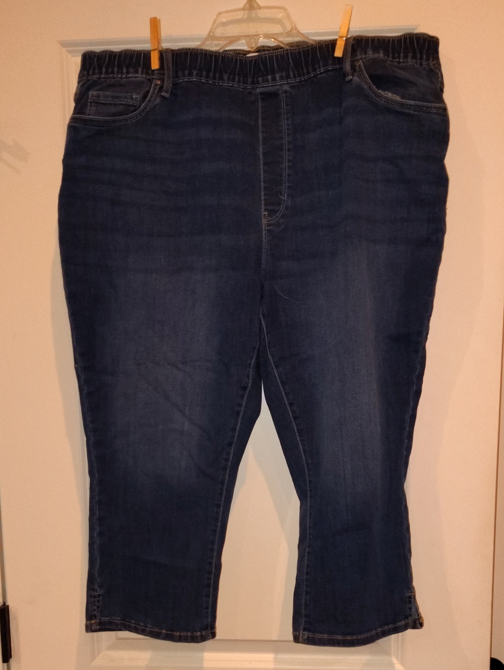 croft & barrow Dark Indigo Pull-On Capris